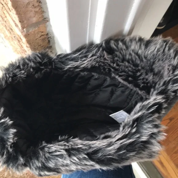 NWT Winter hat - Picture 7 of 10